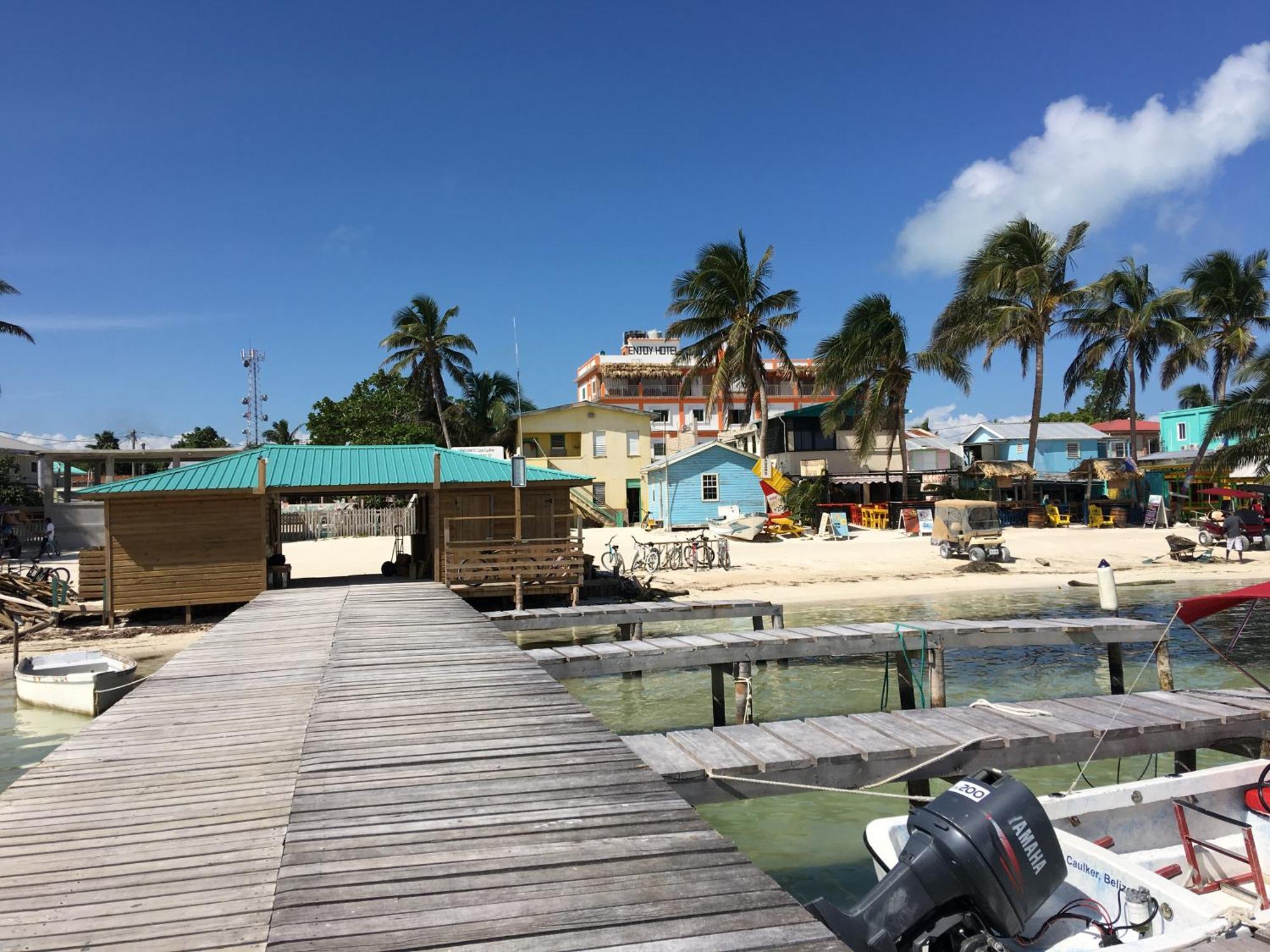 Enjoy Hotel Caye Caulker Bagian luar foto