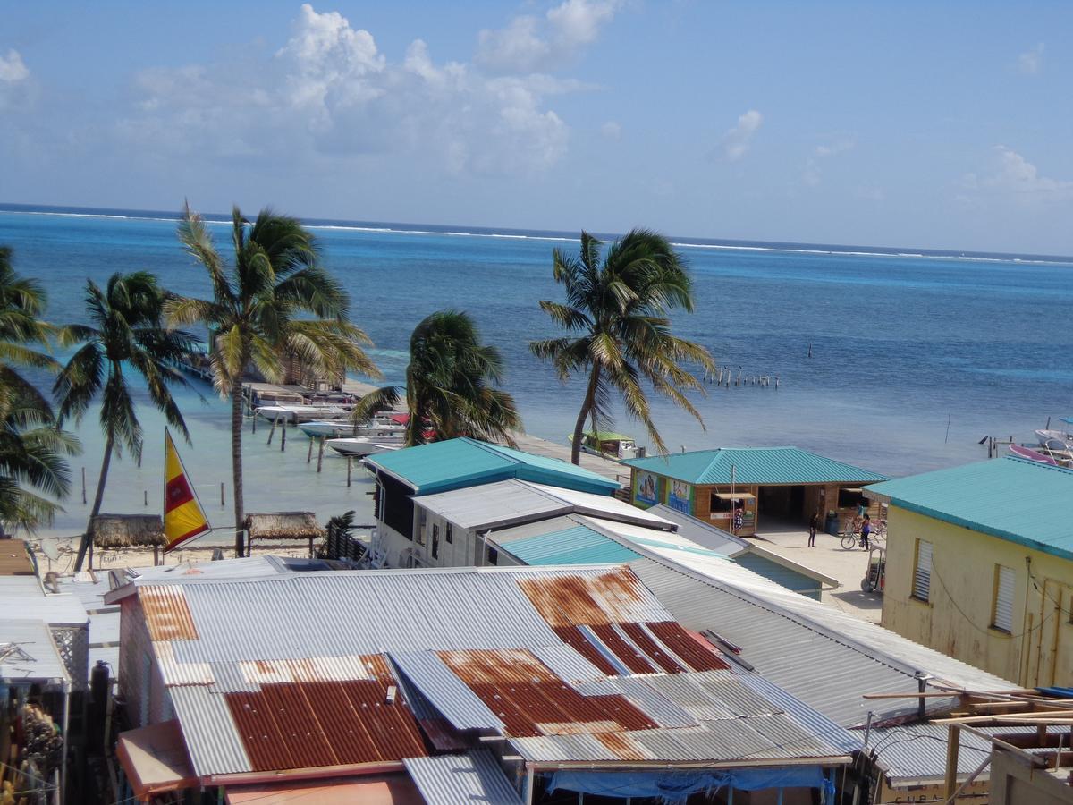 Enjoy Hotel Caye Caulker Bagian luar foto